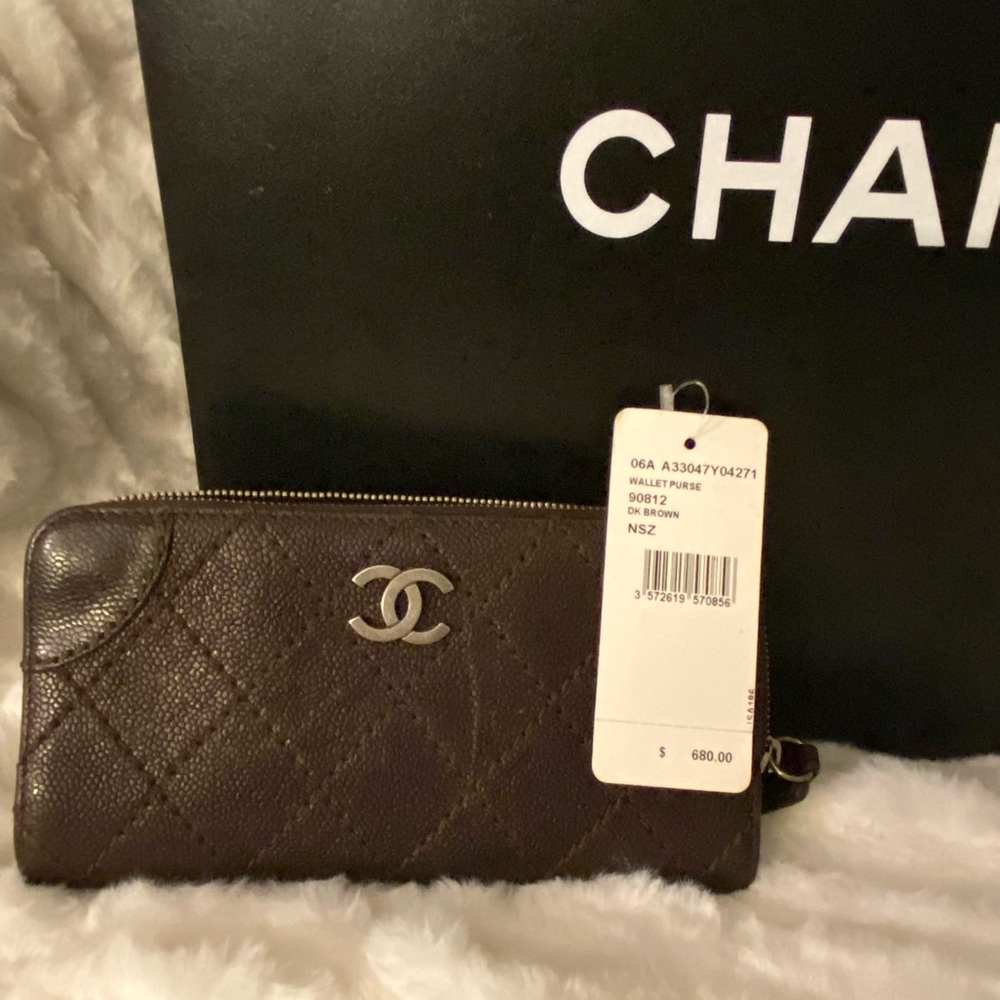 Sweet chocolate Chanel wallet,